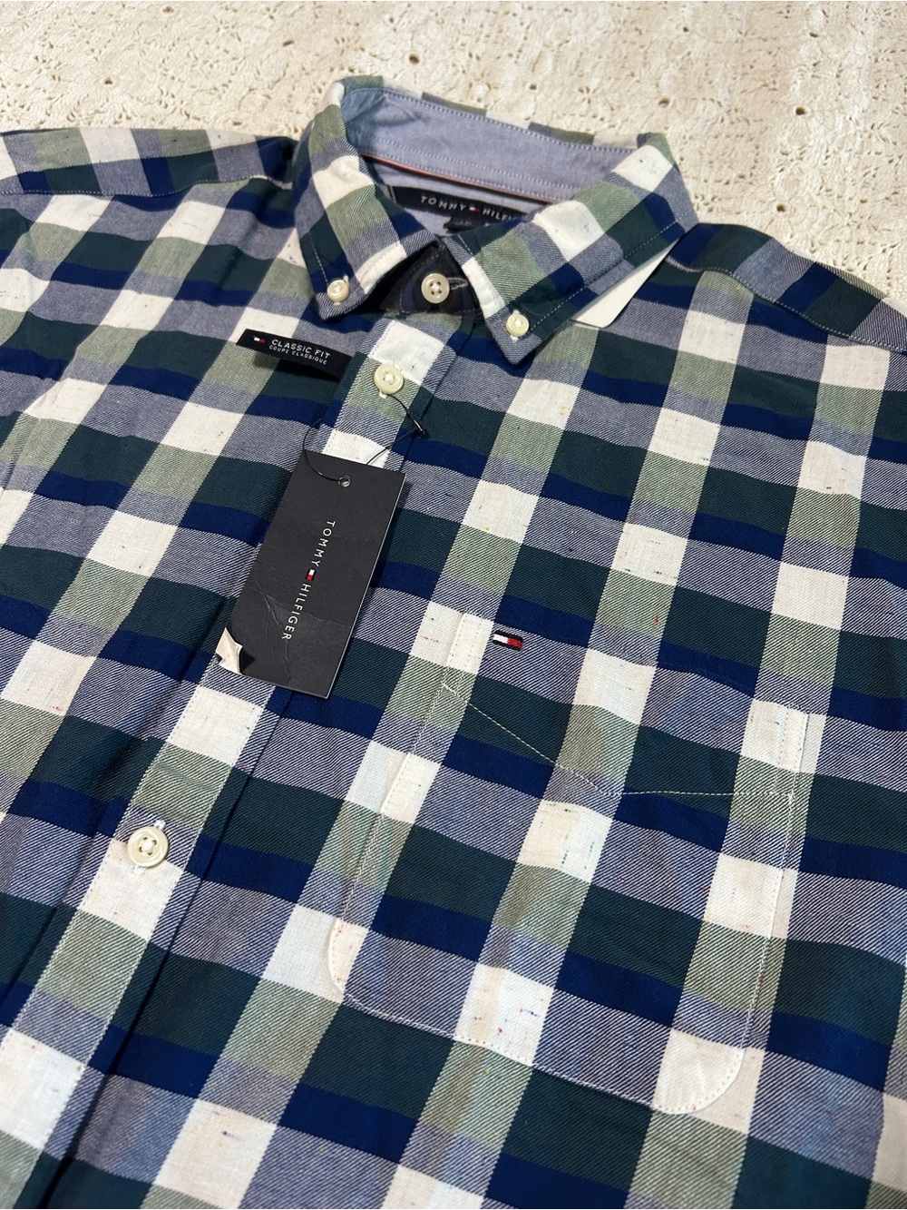 Tommy Hilfiger Men’s Green & Blue Plaid Flannel Shirt Classic Fit Large NWT